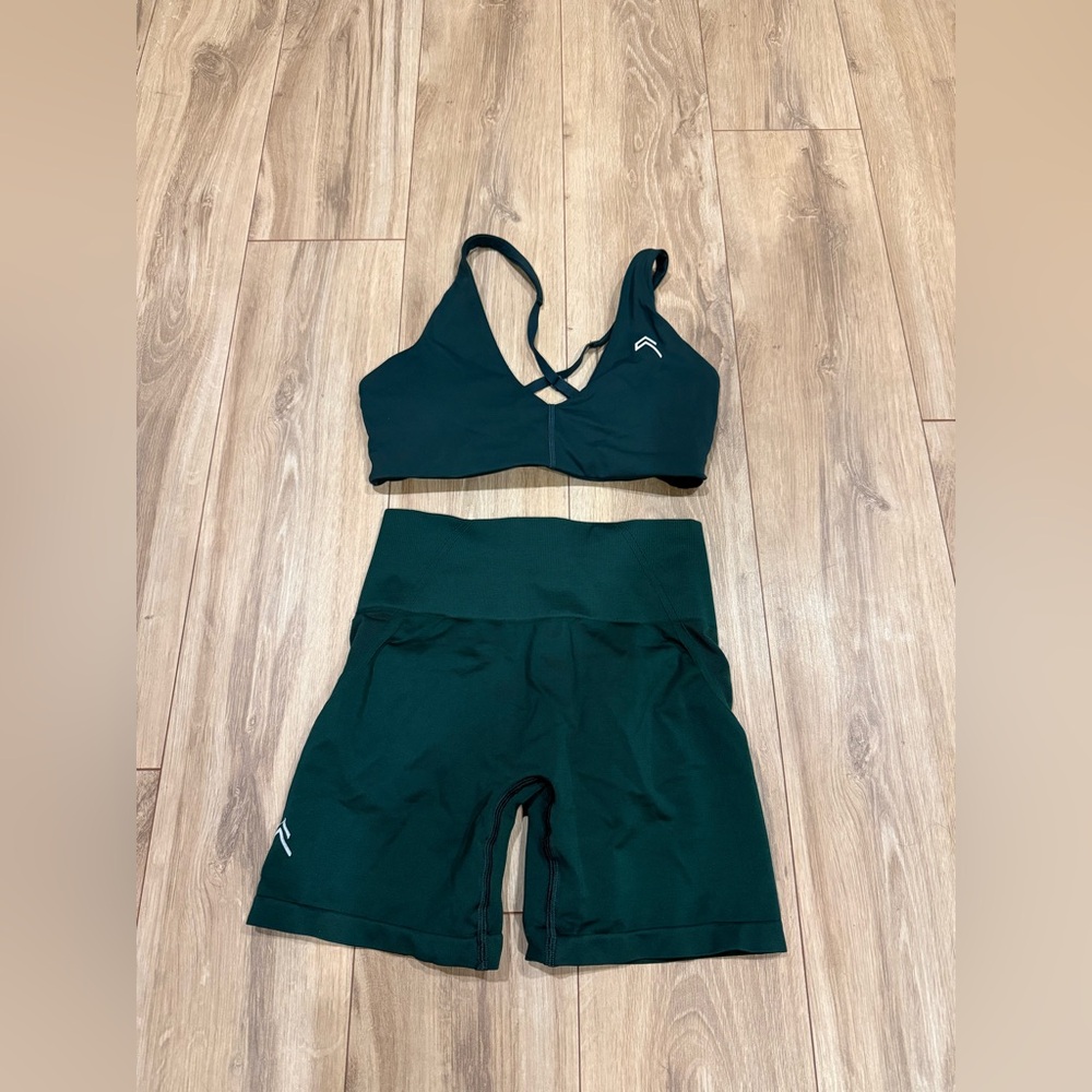 Oner Active Dark Green Athletic Shorts and Bra Set